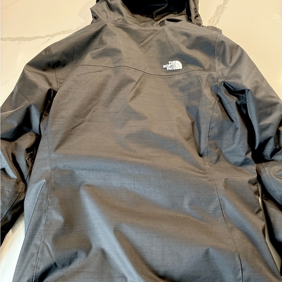The North Face Women’s Black Triclimate 3-in-1 Jacket, Puffer & Shell XL - Picture 8 of 14
